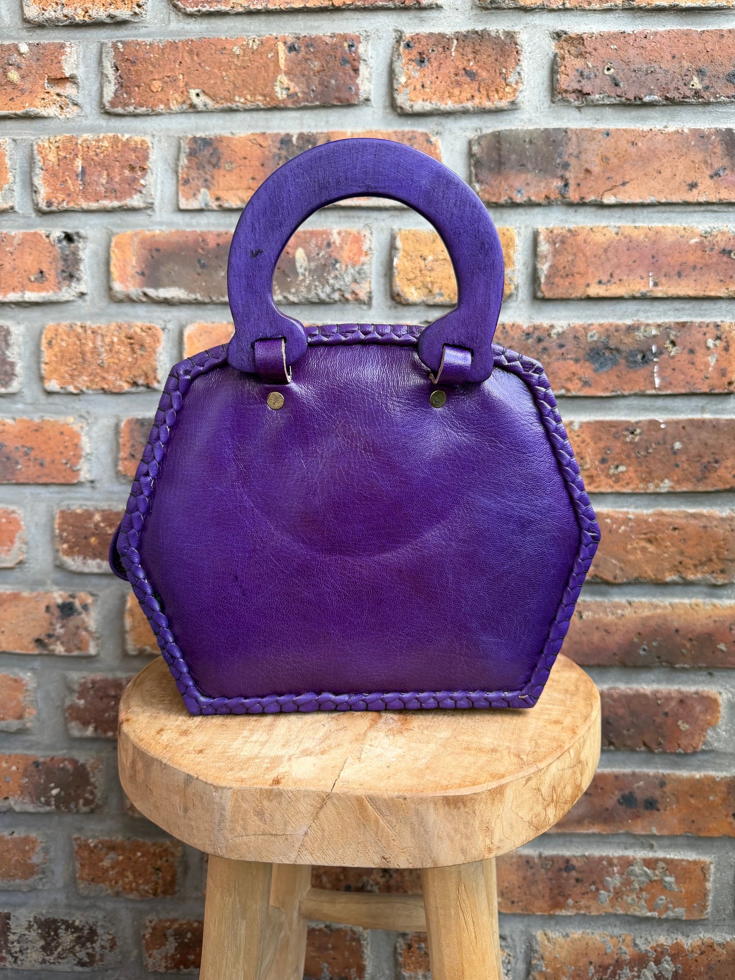 Sac en cuir et anses en bois