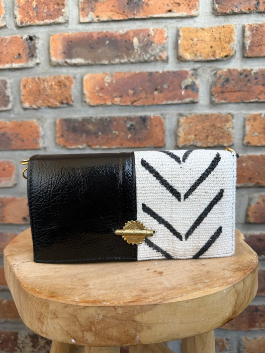 Mini sac en cuir et bogolan
