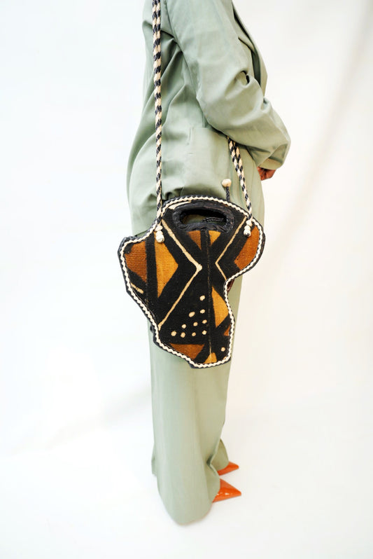 Sac Afrique en cuir & bogolan rouge– Pièce artisanale d’exception