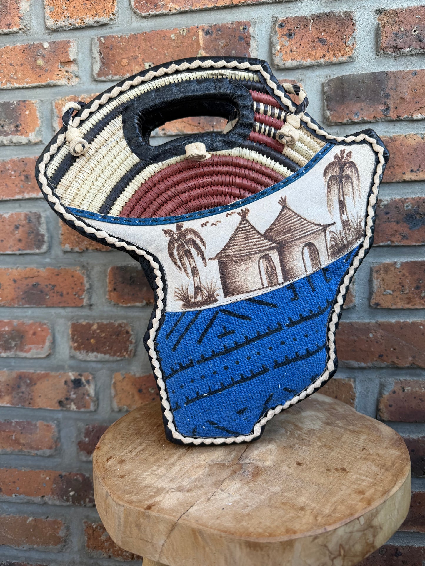 Sac carte d Afrique bogolan bleu, raphia et cuir